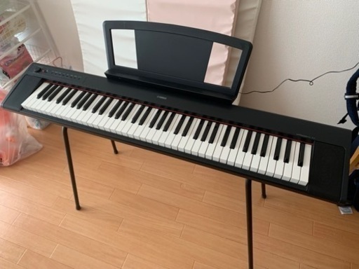 YAMAHA ヤマハ NP-31 76鍵盤電子ピアノ  専用スタンド、譜面台付き