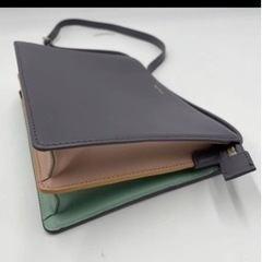 ※11月15日(土).に引き取れる方※ Paul Smith ショルダーバッグ ゴールド ダブルファスナーの画像