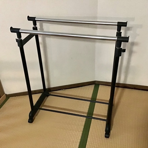 ハンガーラック①