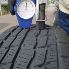 美品良品 レクサスNX純正 8.5~7.5mm山 GY ICE NAVI SUV 225/60R18 クラウンCrossoverハリアークルーガーRAV4ヴァンガード等の画像