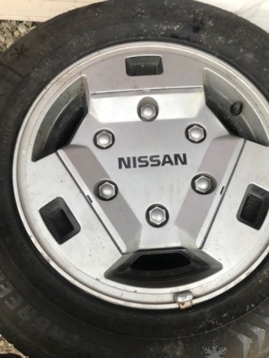 取引中日産6穴15インチホイール