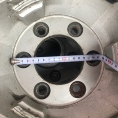 取引中日産6穴15インチホイール