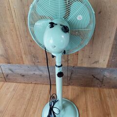 値下げしました。B-COMPANY アンティークファン　扇風機の画像