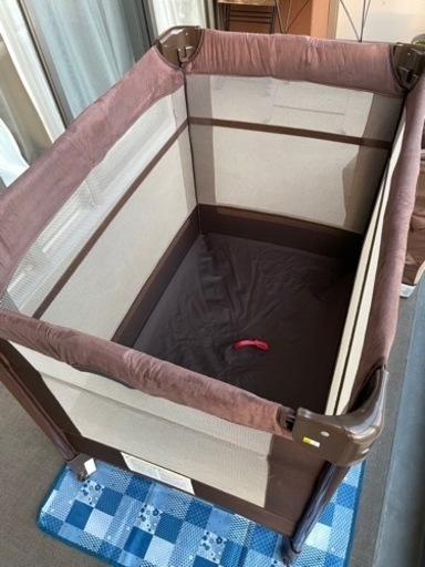 アップリカ ベビーベッド ココネル エアープラス チョコレート BR（おまけ付） 手渡しのみ