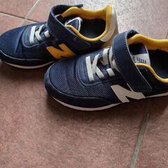 美品！New Balance　スニーカー　21センチの画像