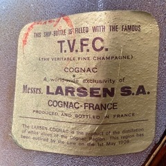 T.V.F.C. Messrs.LARSEN S.A. コニャック リサイクルショップ宮崎屋 住吉店 24.1.7kの画像