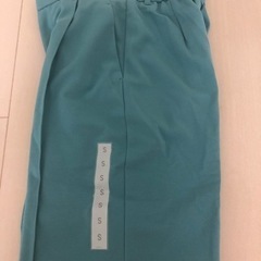 【新品未使用】カットソースラックス GUの画像