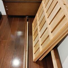 シングルベッドフレームの画像