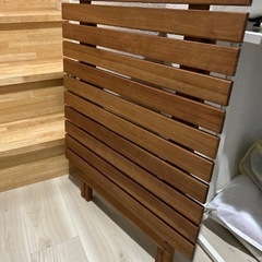 折りたたみ式テーブル