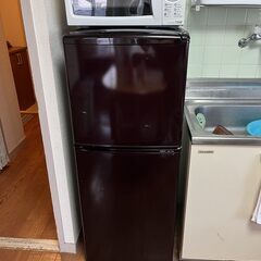 137L冷蔵庫(ブラウン)
