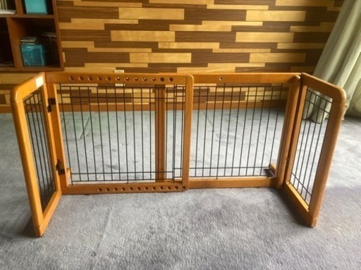 ベビーゲートやペットゲートに使えます。