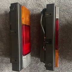 ブルーテックキャンター　純正　テールランプ　12v  コネクター有りの画像