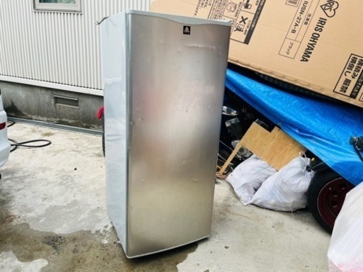 業務用200リットル冷凍庫　LBVFD2BS