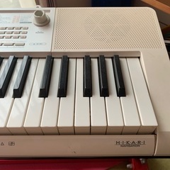 カシオ　電子キーボード　スタンド付の画像