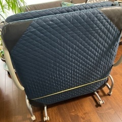 折りたたみベッドの画像
