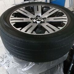 三菱デリカＤ５　純正タイヤアルミホイールセット　225/55Ｒ18　