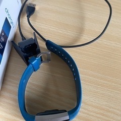 【期間限定お値下げ】fitbit charge2 心拍数モニター＋フィットネスリストバンド　スマートウォッチ　ウェアラブルウォッチ　腕時計　small ヘルスケア　歩数計の画像