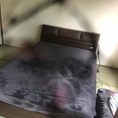 【受付終了】セミダブルベッドの画像