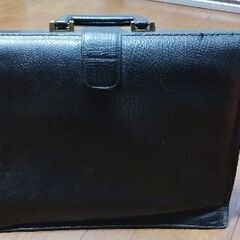 本皮製クラッチバッグの画像