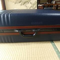 大型キャリーバッグ　ジャンク品の画像