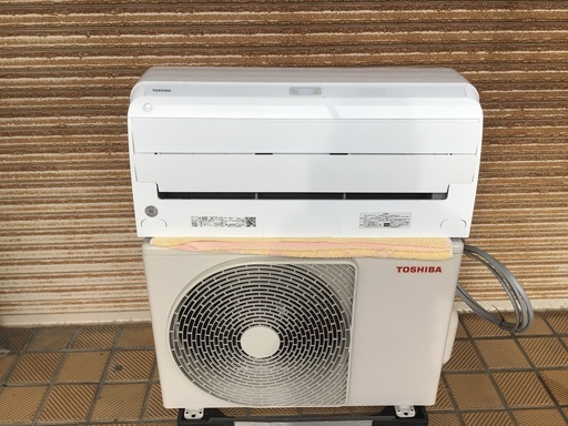 ９月7日引き渡し決定　TOSHlBA  大清快　RAS-J281RY   2022年製   高年式　高機能冷暖房エアコン　取り付け相談あり