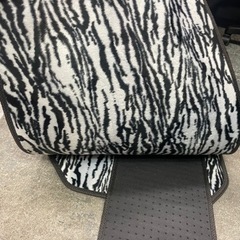 あの人気メーカーベンプラの新品未使用フロアマットの画像