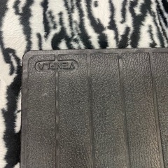 あの人気メーカーベンプラの新品未使用フロアマットの画像