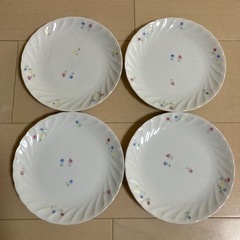 チューリップ柄　花柄　お皿4枚セット