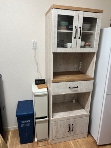 食器棚中古