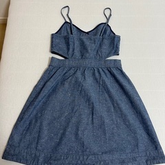 カットアウトデニムドレス　(ブランド)の画像