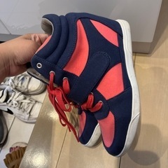 レディーススニーカー24cm美品の画像