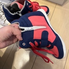 レディーススニーカー24cm美品の画像