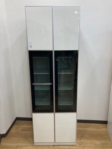 取りに来れる方限定！大容量の食器棚（ホワイト）です！！