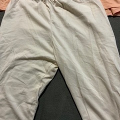 ユニクロ　キッズ　パジャマ　サイズ130センチの画像