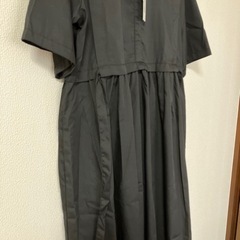 新品タグ付きロングワンピース半袖の画像