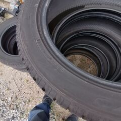 225/50R17 スタッドレスタイヤ　4本セット！！