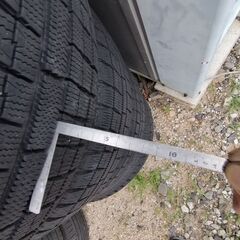 225/50R17 スタッドレスタイヤ　4本セット！！の画像