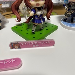 ウマ娘　ダイワスカーレット担当アクリルバッジ