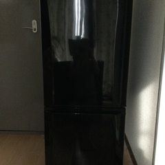 お得！！　　三菱冷蔵庫　　2ドア　美品　黒　146L   事務所等にもの画像