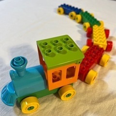 希少 カラー 機関車 汽車 車 レゴ LEGO 互換 デュプロ ブロックの画像