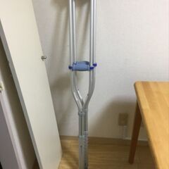 無料　引き取って頂ける方を探しています（松葉杖）