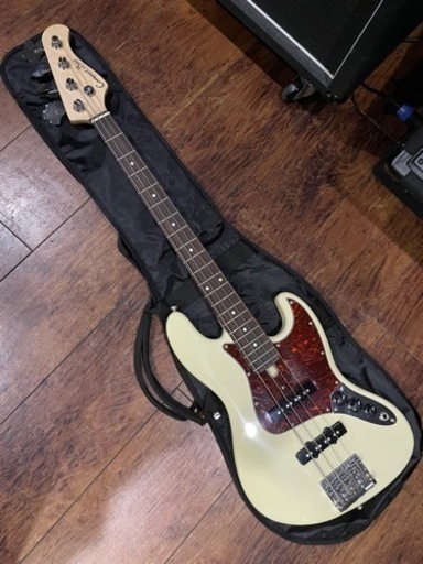 コンパクトベース