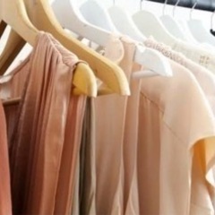 古着の採寸、撮影、出品作業など