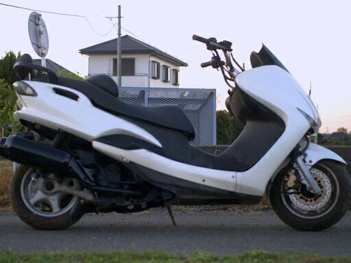 苫小牧港受取 マジェスティ125 カスタム車両 距離少ないコマジェ 苫小牧港受取 マジェスティ125 カスタム車両 距離少ないコマジェ