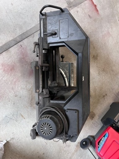 新ダイワ　バンドソー　rb80