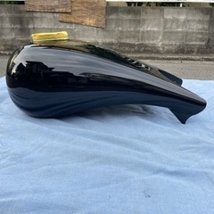 ハーレー　燃料タンク　ストレッチタンクの画像