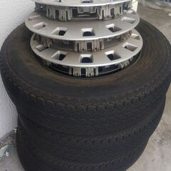 鉄ホイール廃タイヤ付　145R12