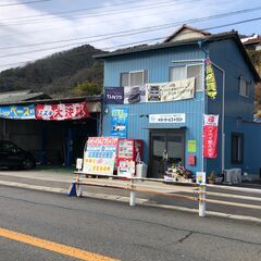 自動車整備工場での軽作業の画像