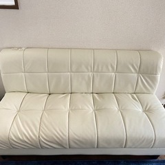 ソファ　合皮　クリーム色　3人掛けの画像