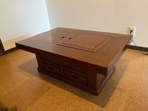 囲炉裏テーブルです！